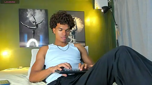 bigxx0 online show from December 15, 2024, 8:58 pm