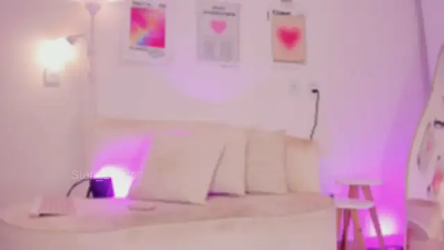 Snapshot of Steff_London chatting on February 12, 2026, 11:11 pm Steff London online show from February 12, 2026, 11:11 pm