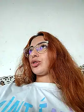 Kate lorens9 online show from September 29, 2025, 2:44 pm