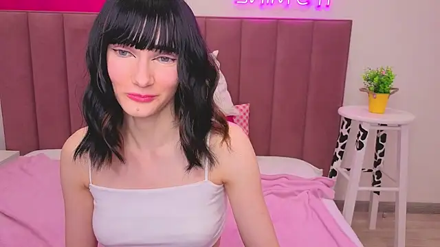 Snapshot of Lili_flowerr chatting on June 5, 2026, 11:27 am Lili flowerr online show from June 5, 2026, 11:27 am