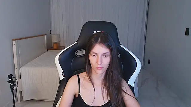 upssnowy online show from April 15, 2026, 12:06 am