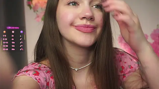 Snapshot of AmiLewis chatting on October 14, 2025, 1:17 am AmiLewis online show from October 14, 2025, 1:17 am