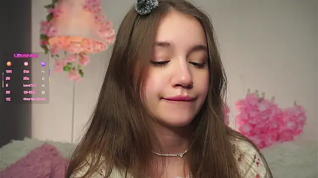 Snapshot of AmiLewis chatting on October 15, 2025, 1:06 am AmiLewis online show from October 15, 2025, 1:06 am