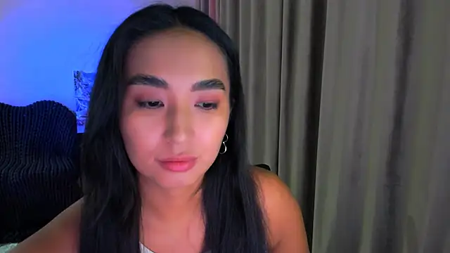 worldofkim online show from February 10, 2025, 9:04 pm