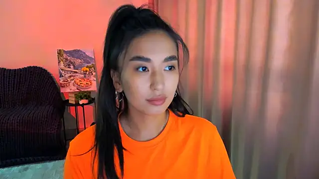 worldofkim online show from February 23, 2025, 9:22 am