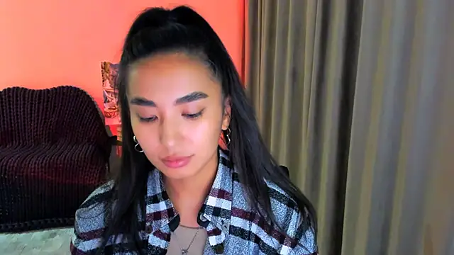 worldofkim online show from February 28, 2025, 11:23 pm