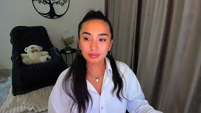 worldofkim online show from September 10, 2025, 9:26 pm