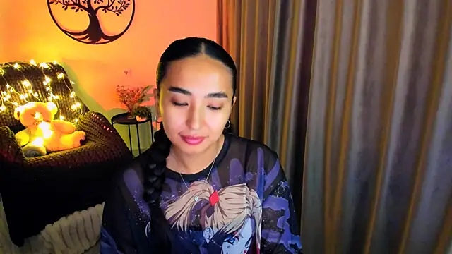 worldofkim online show from November 13, 2025, 10:36 am