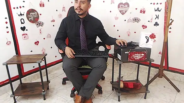 Snapshot of KalethBigDick chatting on February 10, 2025, 5:14 am KalethBigDick online show from February 10, 2025, 5:14 am