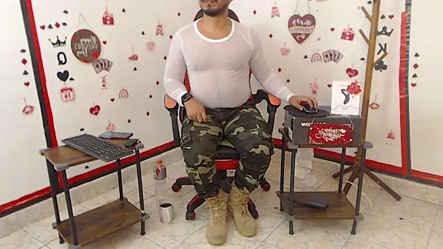 Snapshot of KalethBigDick chatting on February 28, 2025, 10:17 pm KalethBigDick online show from February 28, 2025, 10:17 pm