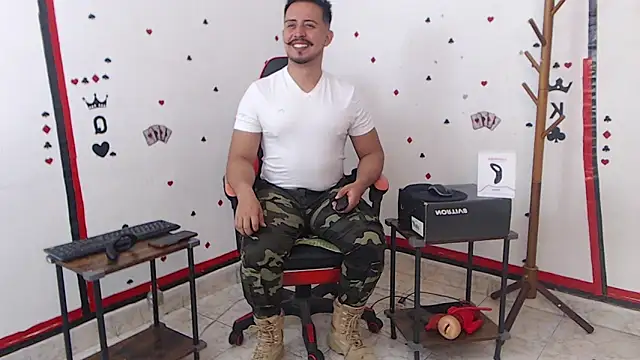 Snapshot of KalethBigDick chatting on March 5, 2025, 3:29 pm KalethBigDick online show from March 5, 2025, 3:29 pm