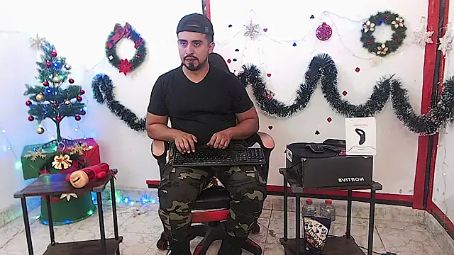 Snapshot of KalethBigDick chatting on December 2, 2025, 3:07 pm KalethBigDick online show from December 2, 2025, 3:07 pm