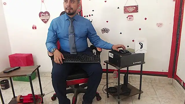 KalethBigDick online show from February 13, 2026, 5:03 am