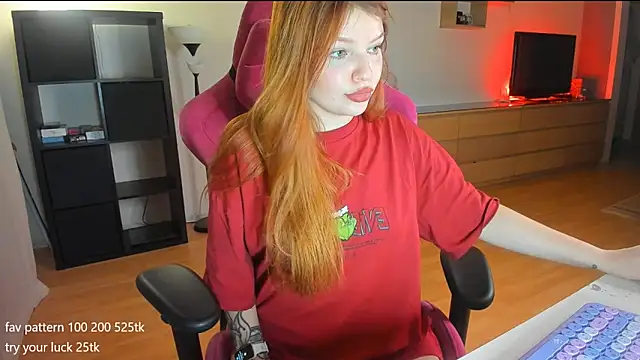 lil lia online show from December 13, 2024, 7:32 pm