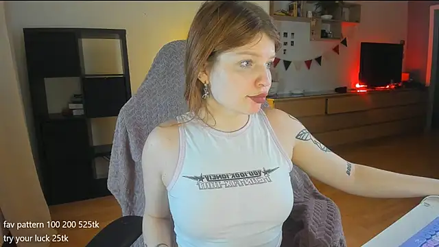 lil lia online show from December 23, 2024, 10:44 pm