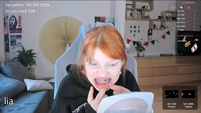 lil lia online show from September 29, 2025, 4:50 am