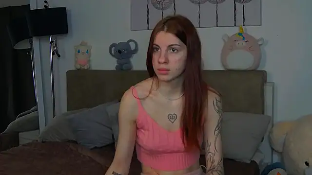 CassKiera online show from December 1, 2025, 6:07 am