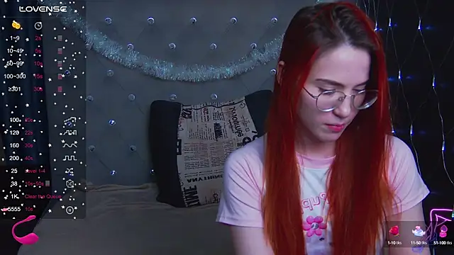 EmilyKents online show from December 23, 2024, 10:53 am