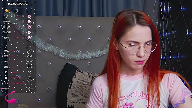 EmilyKents online show from December 27, 2024, 4:26 am