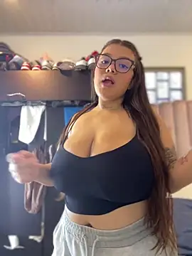 Michellesexxy online show from October 1, 2025, 9:21 pm