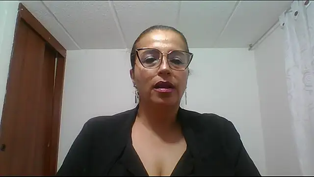 RossanaLionheart online show from February 11, 2025, 7:38 pm