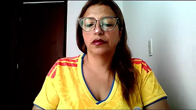 RossanaLionheart online show from July 3, 2026, 12:33 pm
