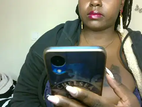 Snapshot of t-QueenSlyy chatting on January 31, 2025, 11:46 am t-QueenSlyy online show from January 31, 2025, 11:46 am