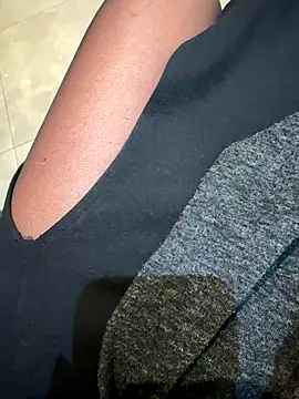 eveangelll online show from October 3, 2025, 6:10 am