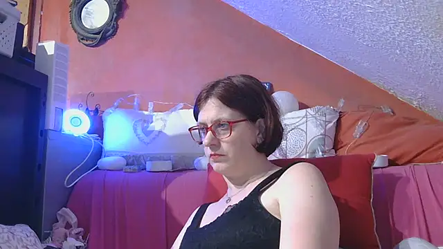 Snapshot of lanax chatting on May 26, 2026, 1:07 pm lanax online show from May 26, 2026, 1:07 pm