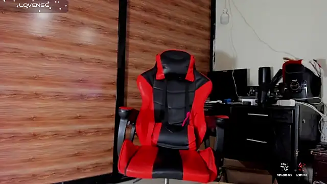 AlejoKhalifa  online show from September 21, 2025, 9:55 am