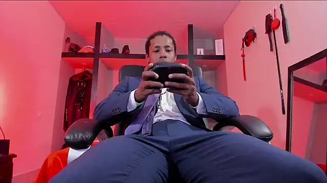 Snapshot of AlejoKhalifa_ chatting on May 13, 2026, 1:25 am AlejoKhalifa online show from May 13, 2026, 1:25 am