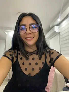 GiiirlPower online show from September 13, 2025, 5:07 am