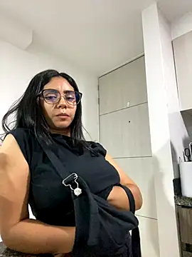 GiiirlPower online show from September 19, 2025, 5:20 am