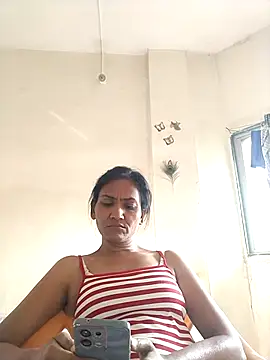 Snapshot of sunita6009 chatting on June 19, 2026, 2:27 am sunita6009 online show from June 19, 2026, 2:27 am