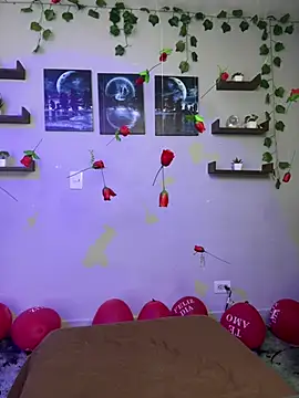 macey elliot  online show from February 26, 2025, 12:36 pm