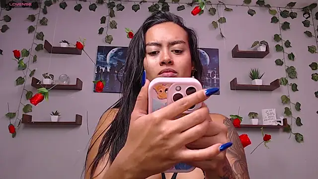 macey elliot  online show from February 27, 2025, 3:05 pm