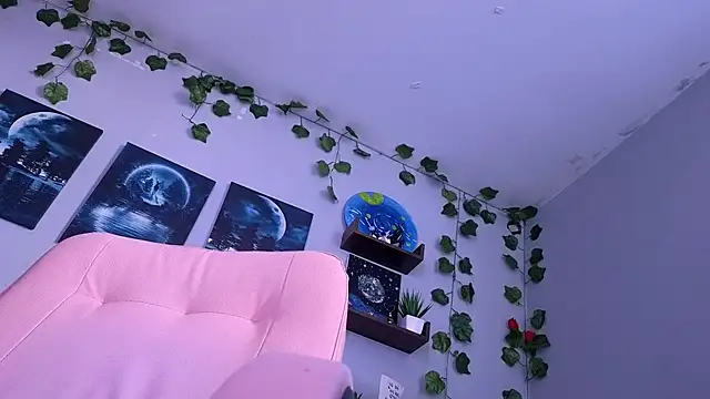 macey elliot  online show from September 14, 2025, 9:58 pm