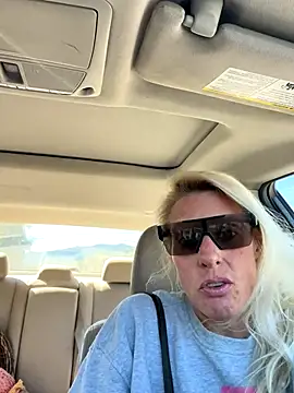 Glamazonx online show from October 1, 2025, 4:46 pm