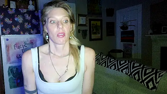 Glamazonx online show from March 20, 2026, 9:03 am