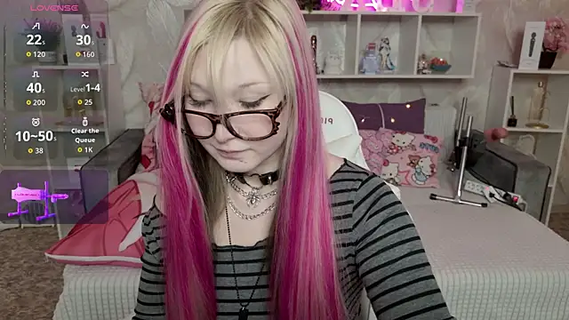 MeowkaKitty online show from April 4, 2026, 1:37 am