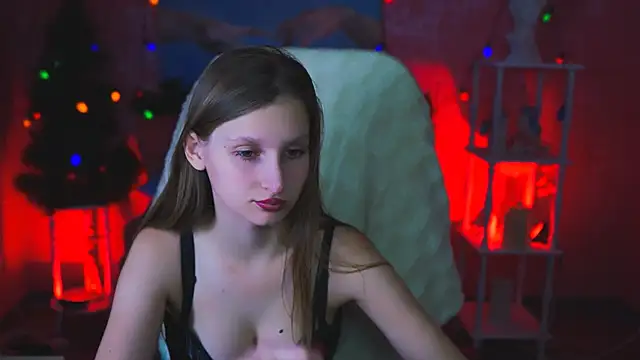 Snapshot of EllaHorton chatting on December 5, 2024, 12:33 pm EllaHorton online show from December 5, 2024, 12:33 pm