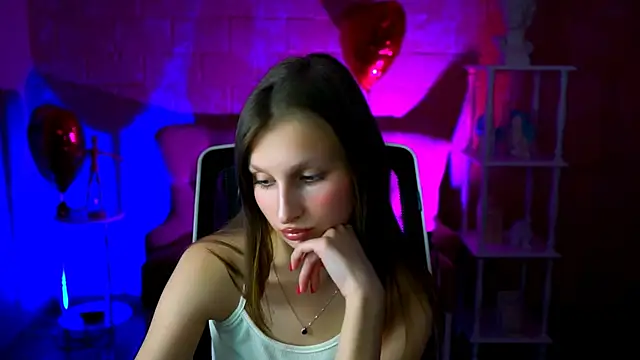 Snapshot of EllaHorton chatting on March 5, 2025, 3:51 pm EllaHorton online show from March 5, 2025, 3:51 pm