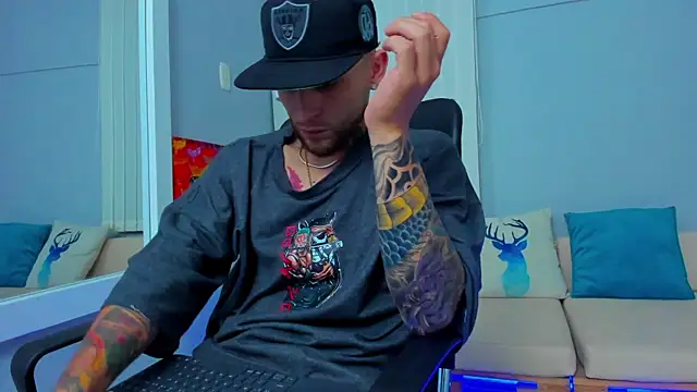 Drako Lamar online show from December 3, 2024, 3:33 pm