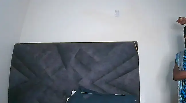 sassy-choco online show from March 1, 2025, 10:42 pm