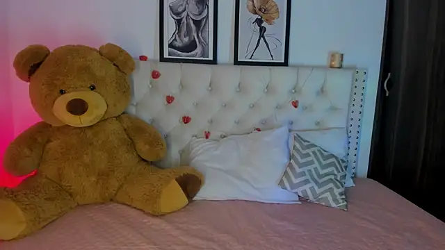 taylor-sexyy online show from March 11, 2026, 4:40 am