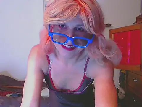 LorenJade online show from February 25, 2026, 7:40 am