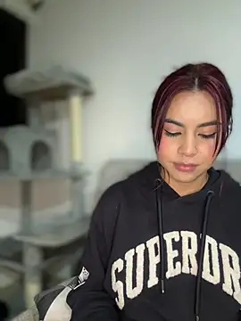 Snapshot of Zarah_Blare chatting on January 31, 2025, 6:02 am Zarah Blare online show from January 31, 2025, 6:02 am