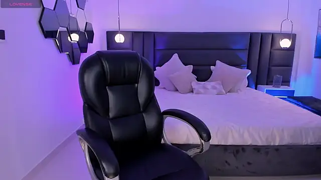 EloisaOlivero online show from February 28, 2025, 9:15 am