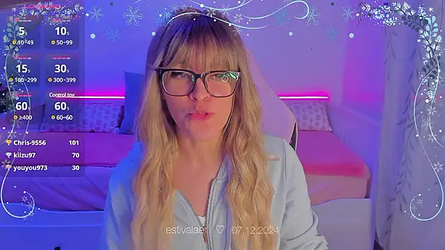 estivalae online show from December 7, 2024, 11:12 pm