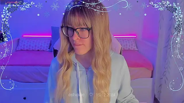 estivalae online show from December 15, 2024, 5:20 pm